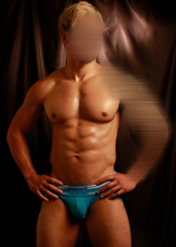 アツヨシ